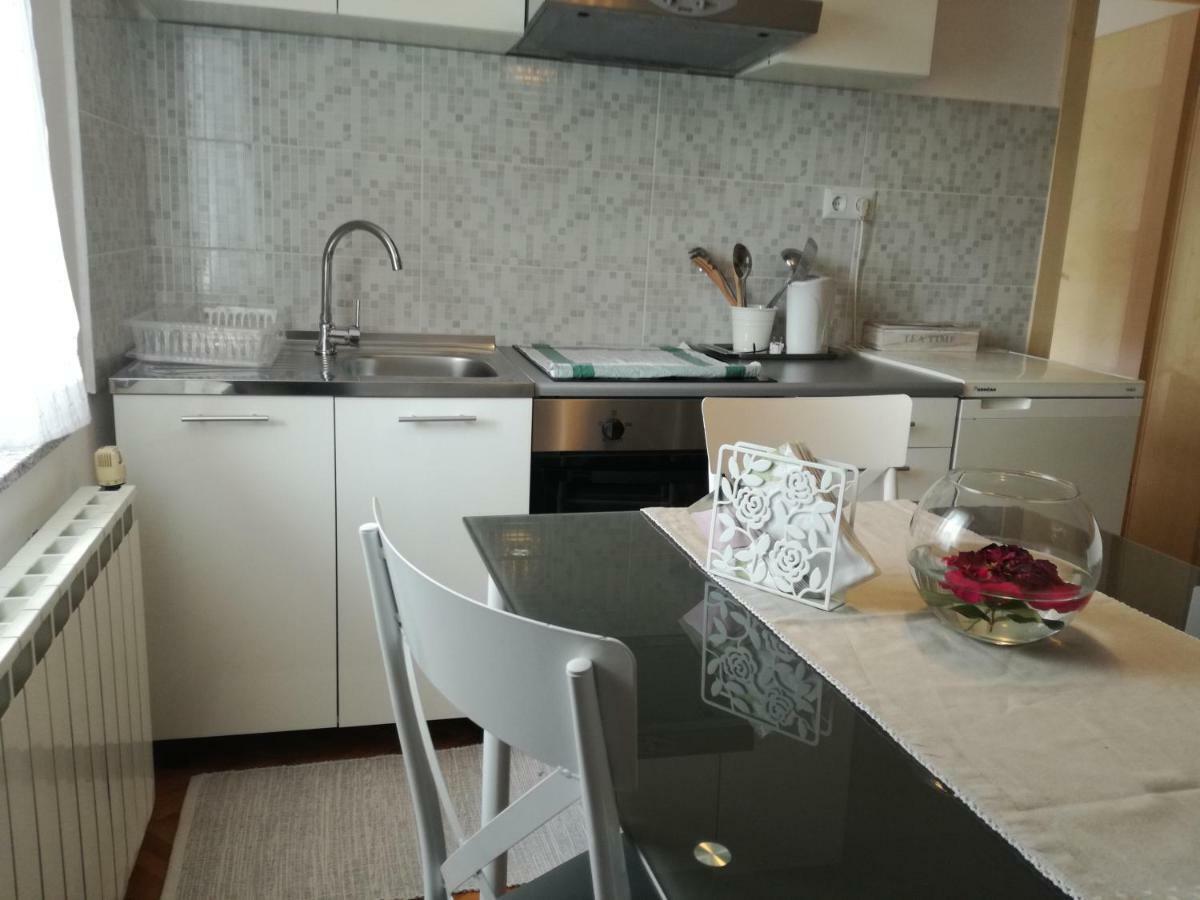 Apartman Jasmin Appartement Čatrnja Buitenkant foto